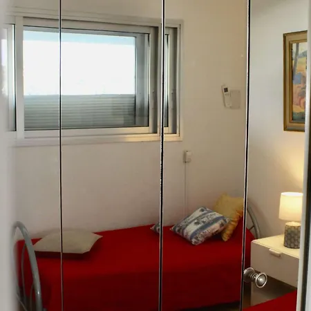 2 Pieces Avec Climatisation, 4 Couchages, A 100m De La - Fr-1-252a-33 Apartamento *